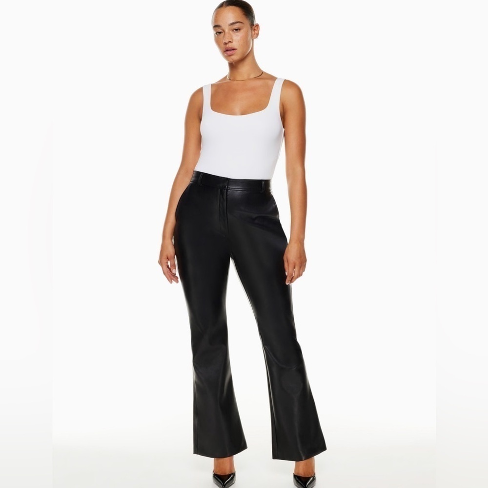 Aritzia Wilfred Contour Tank Bodysuit